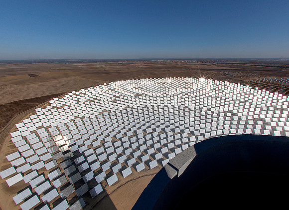 The Mirror Orchestra - Colour at Abengoa Solar