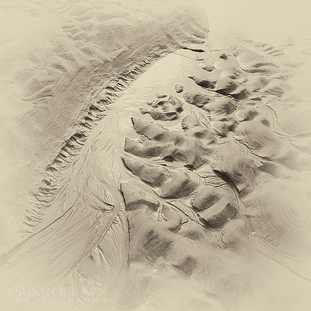 Sands - mono toned